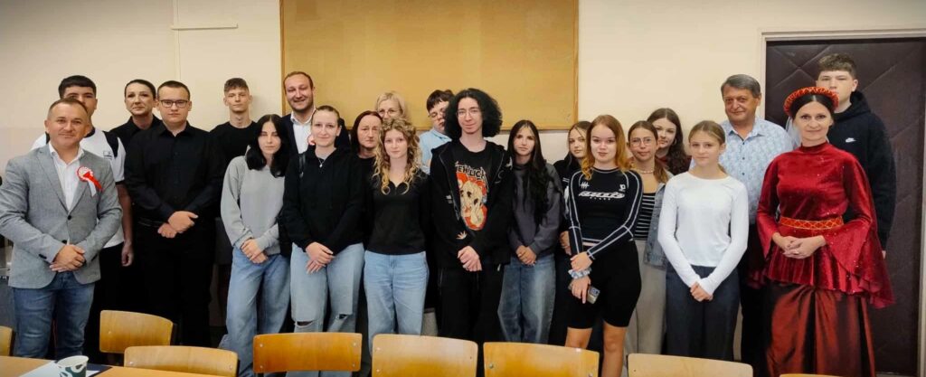 Narodowe Czytanie 2025 w ZSCKU w Radoczy
