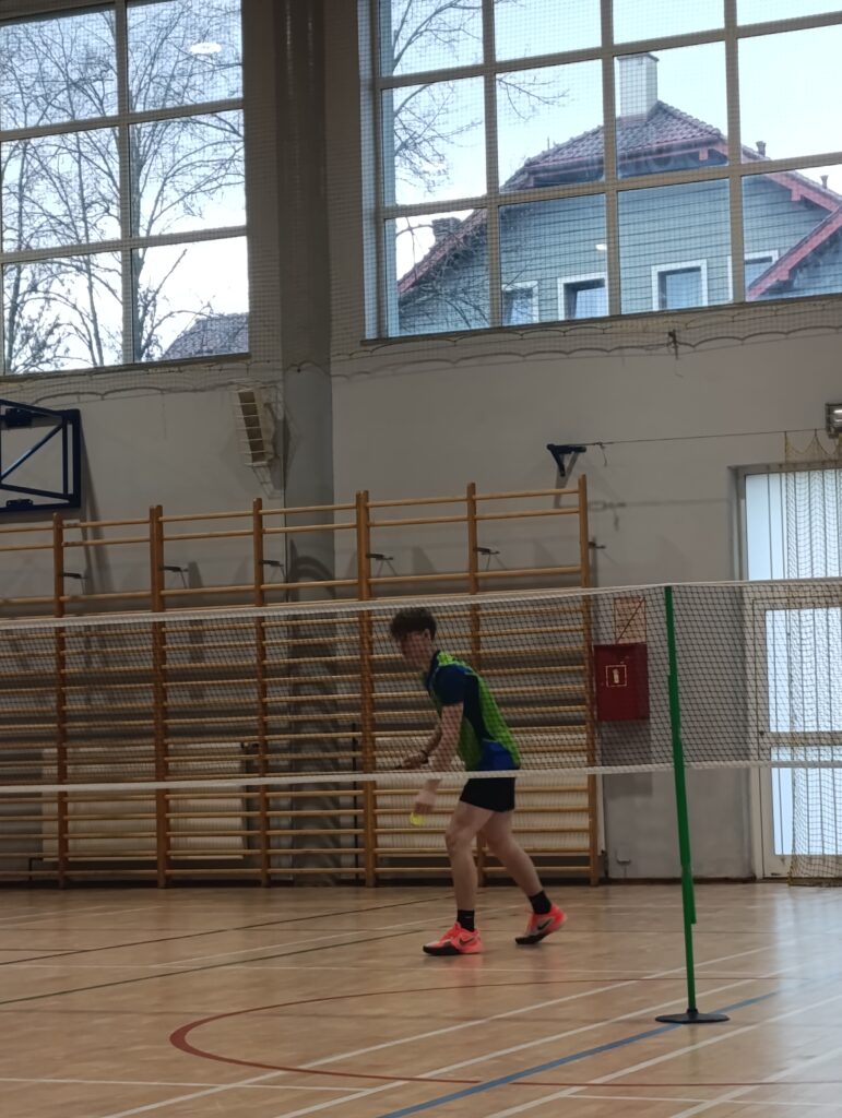30 października na sali sportowej w Kalwarii Zebrzydowskiej odbyła się Licealiada Powiatu Wadowickiego w badmintonie. Zawody rozegrano systemem „każdy z każdym”, co dostarczyło wielu emocji i ciekawych pojedynków.