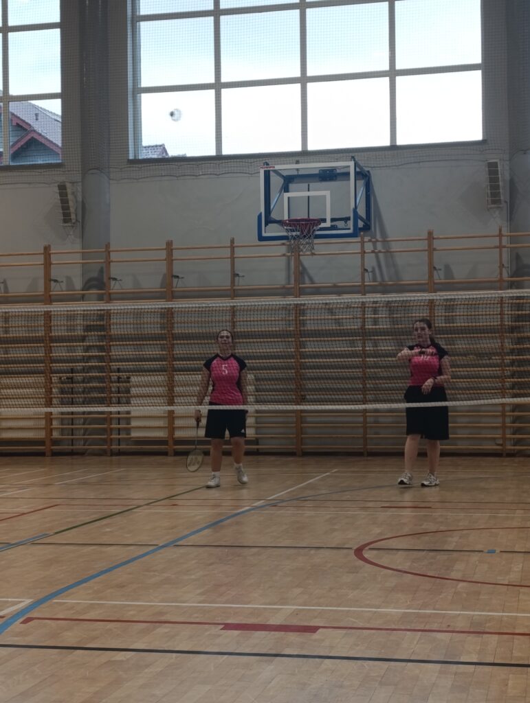 30 października na sali sportowej w Kalwarii Zebrzydowskiej odbyła się Licealiada Powiatu Wadowickiego w badmintonie. Zawody rozegrano systemem „każdy z każdym”, co dostarczyło wielu emocji i ciekawych pojedynków.