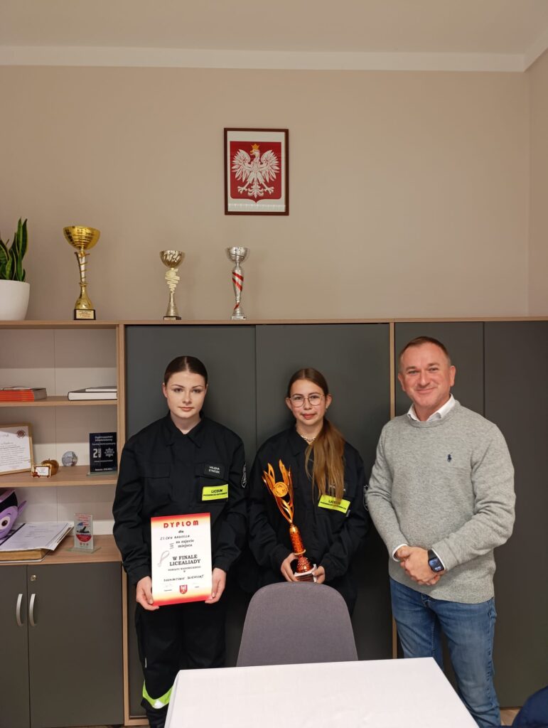 30 października na sali sportowej w Kalwarii Zebrzydowskiej odbyła się Licealiada Powiatu Wadowickiego w badmintonie. Zawody rozegrano systemem „każdy z każdym”, co dostarczyło wielu emocji i ciekawych pojedynków.